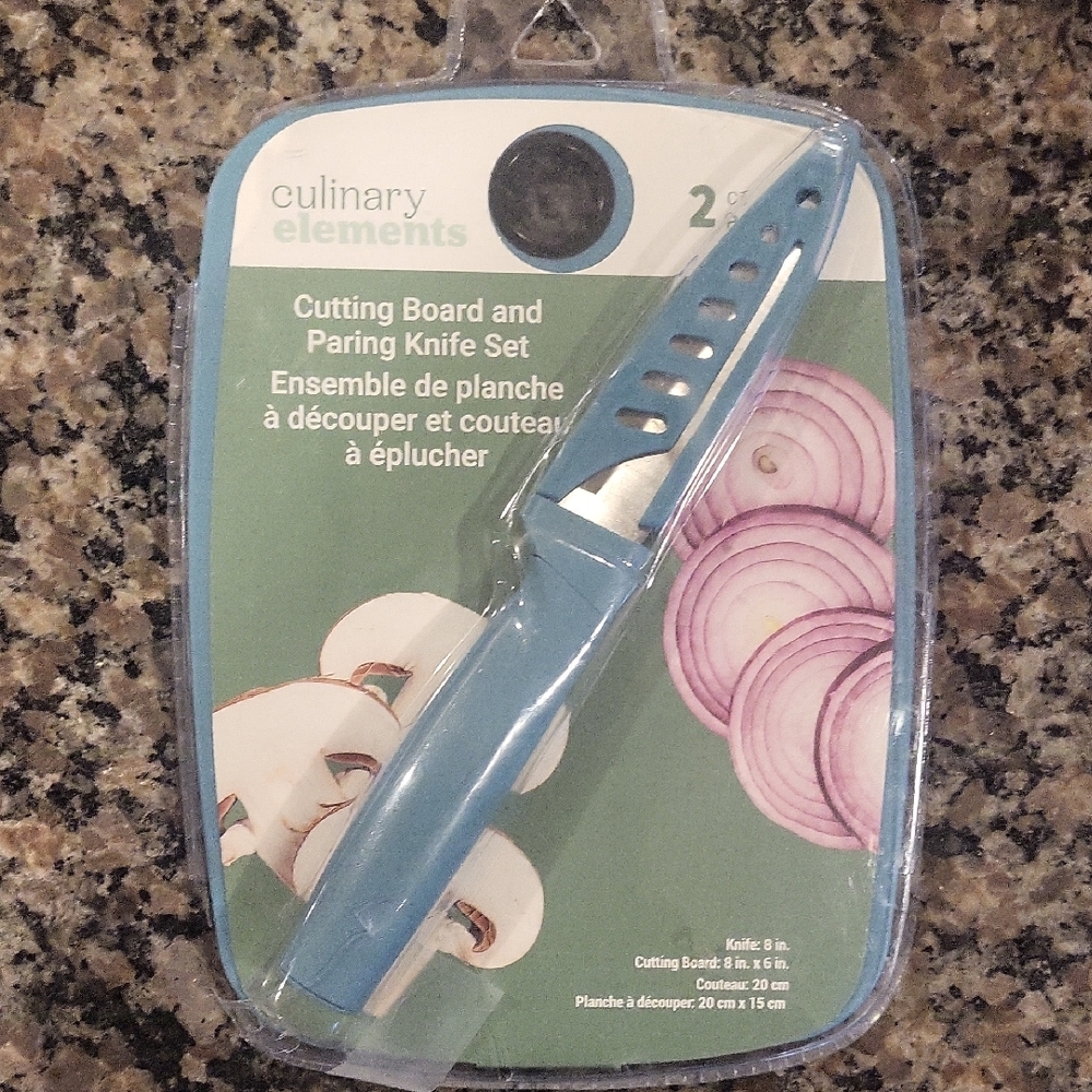 Culinary Elements Blue Cutting Board 8" x 6" and Paring Knife Set New